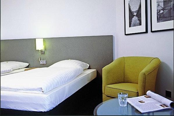 Overnight Tagungshotel Im Abz كيربن الغرفة الصورة